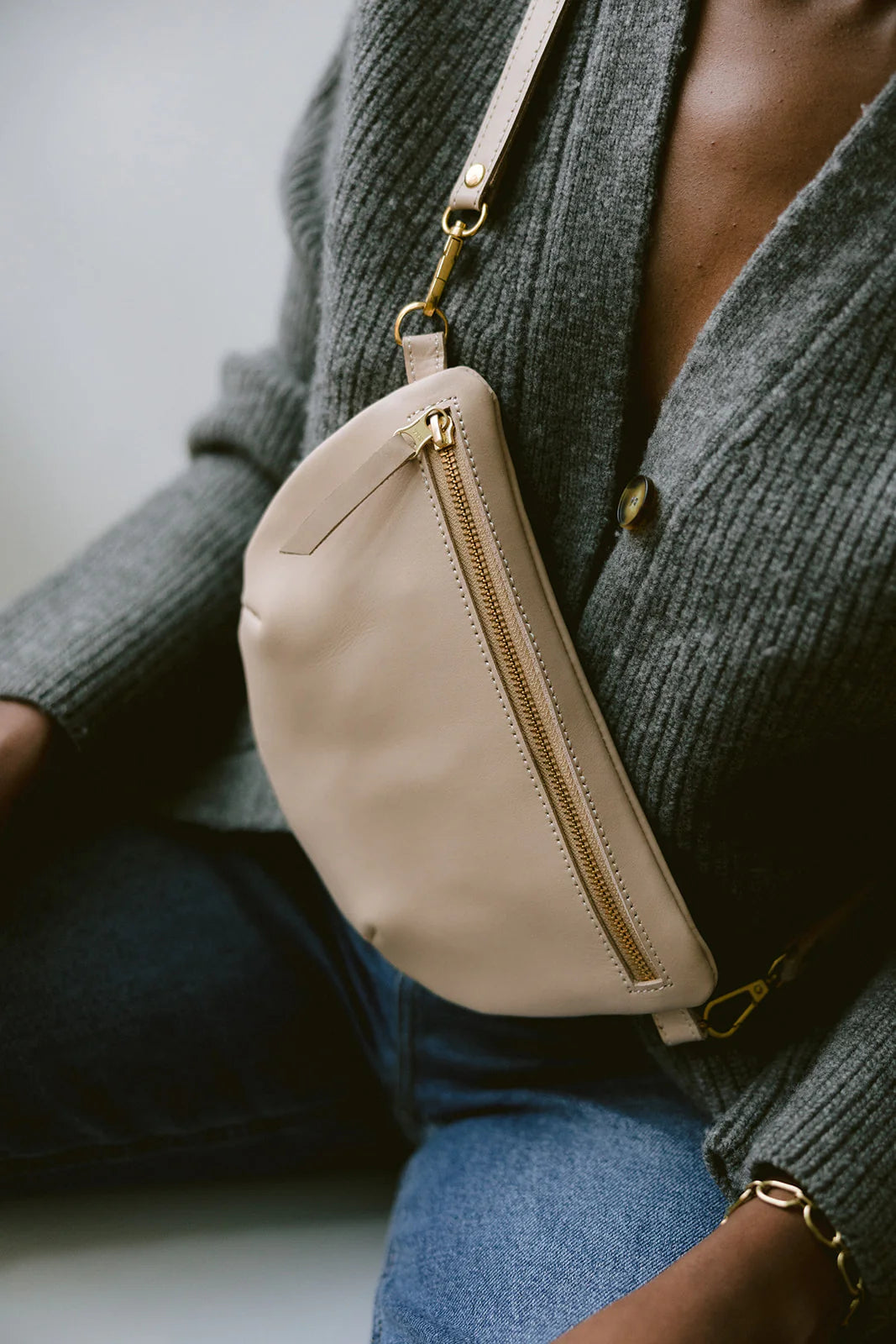 Abby Alley Sling Bag, Gardenia