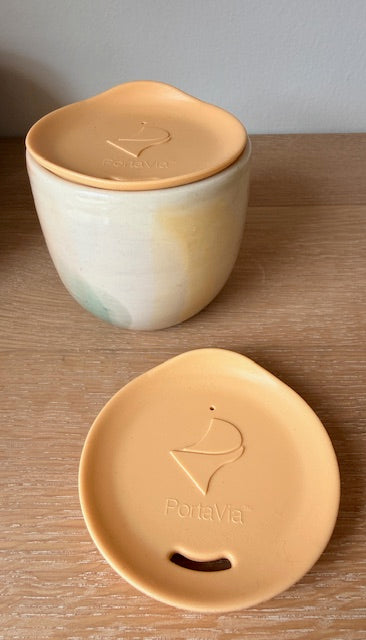 Good Hearted Woman Portavia Lid